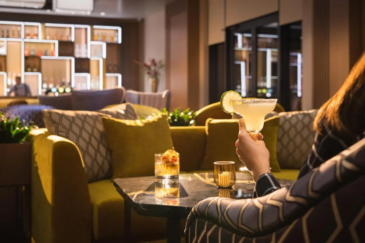Hotel Jaegerhof بلوفديف