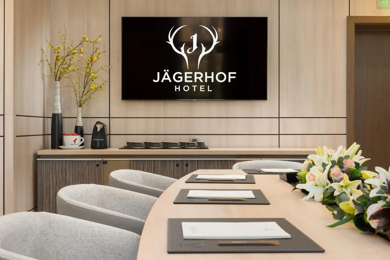 Hotel Jaegerhof بلوفديف 4*,